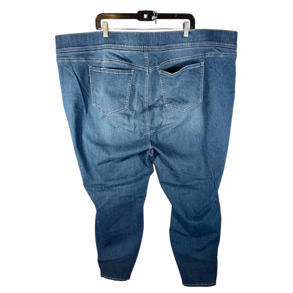 Torrid Women's 6 (Size 6X or 30) Skinny Fit Lean Jean Cropped Jeans Stretch - Picture 2 of 13